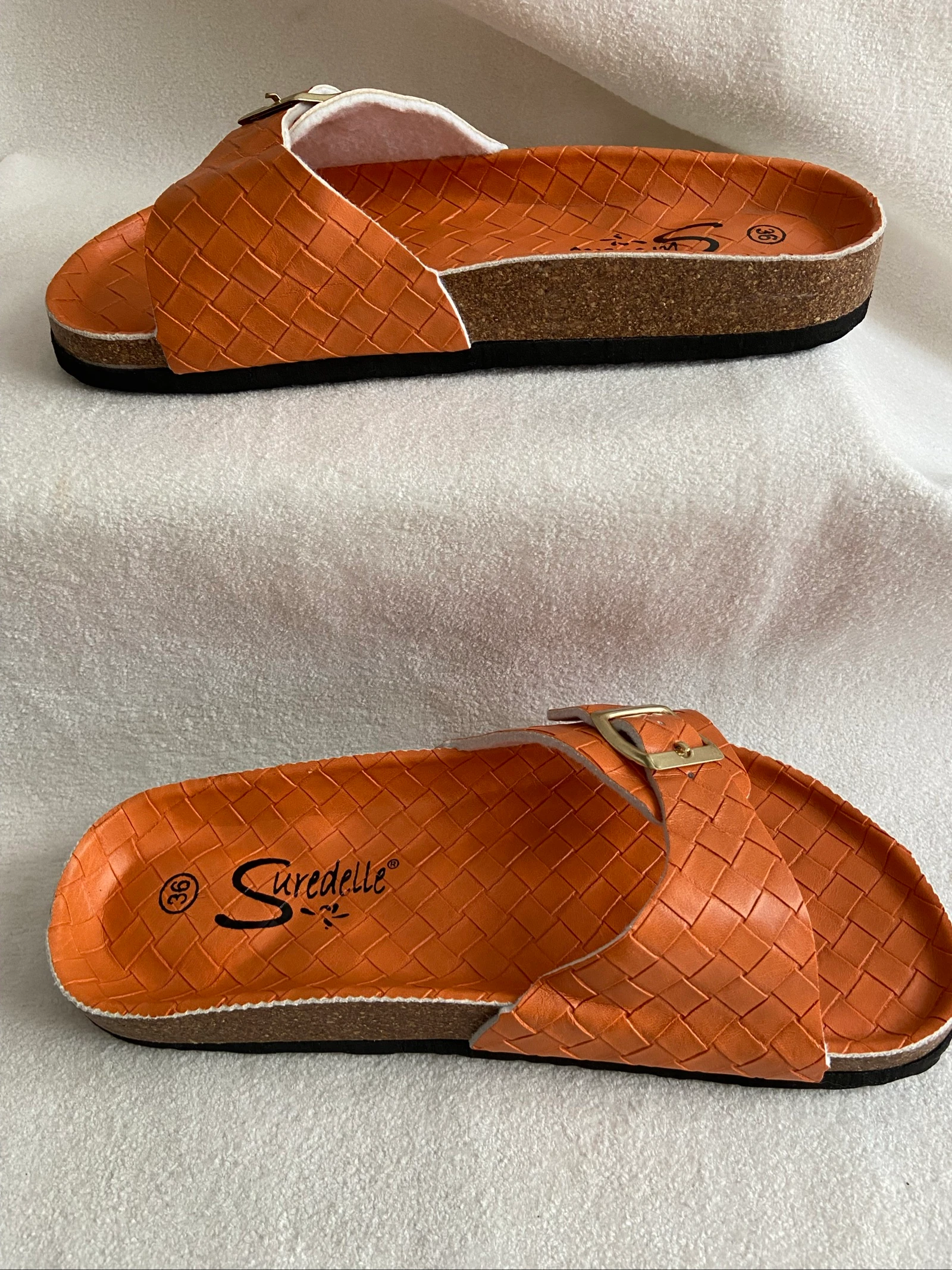 Vlakke zomermule • oranje kunstleer • 36 • Suredelle – photo 3